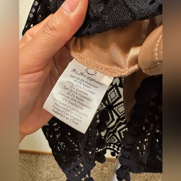 FOR LOVE & LEMONS Black Lace Pattern Open Back Mini Sheath Dress Boho GUC - Picture 9 of 12